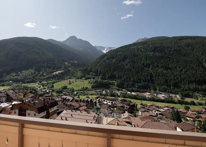 Vezza Alpine & Hotel Vezza dʼOglio