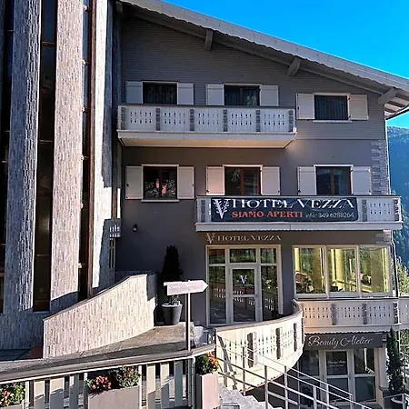 Vezza Alpine & 3* Vezza dʼOglio