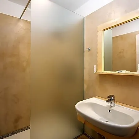 Hotel Vezza Alpine &