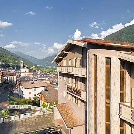 Vezza Alpine & Hotel Vezza dʼOglio