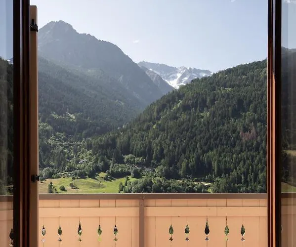 Vezza Alpine & 3*