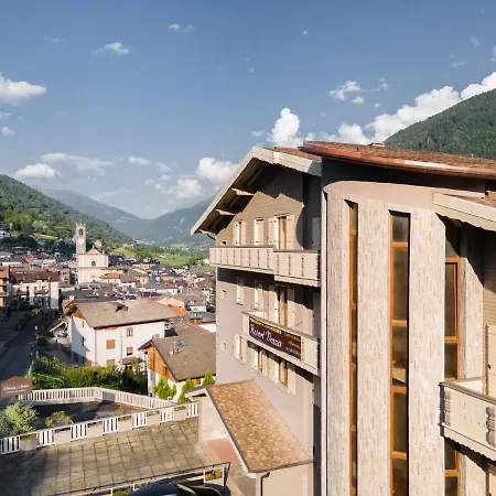Vezza Alpine & 3* Vezza dʼOglio